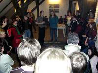 Vernisáž výstavy skupiny 001 na Skleněné louce