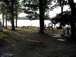 Účastníci workshopů na pláži Ostende