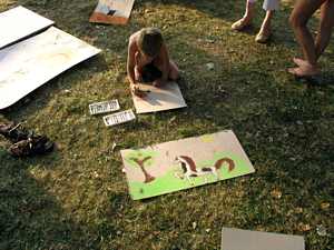 Účastníci workshopů na pláži Ostende